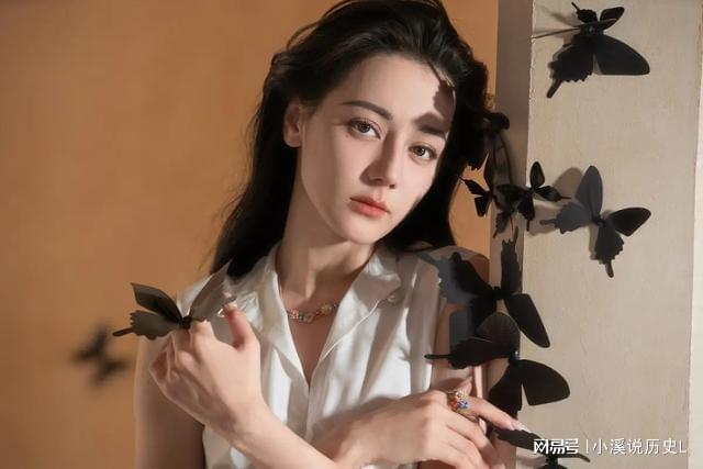 亲爹被爆是老赖1亿欠款还未还继黄杨钿甜后嘉行又塌一个！(图27)