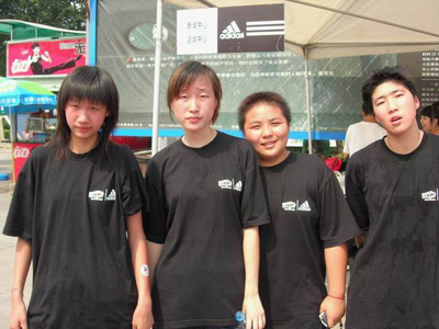 栏--街球挑战赛武汉赛区小记者专